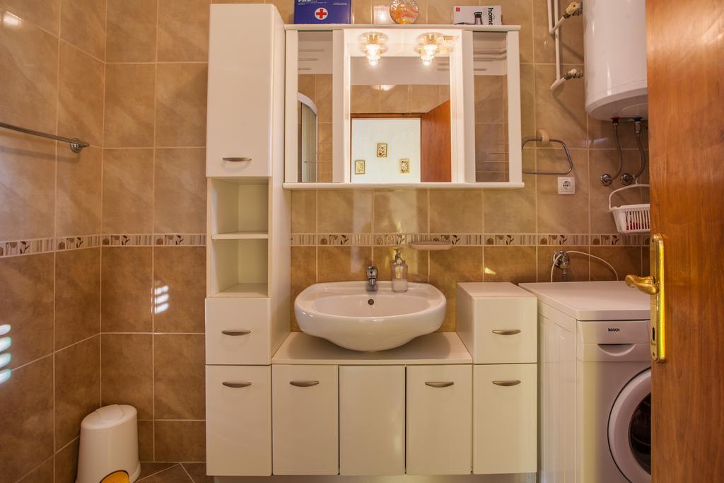 Apartments Tatjana Црес Экстерьер фото